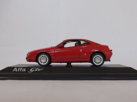 Alfa Romeo GTV, 2003, rood, Norev, 790051