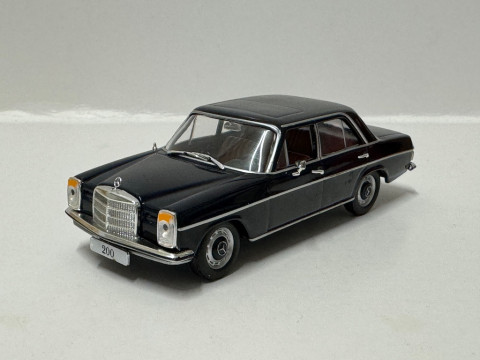 Mercedes 200 (W115), 1968 1973, Altaya : Atlas #2