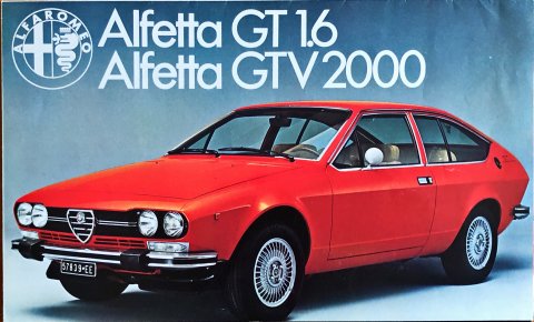 Alfa Romeo Alfetta GT 1.6 en Alfetta GTV 2000 nr. 765 D 438, 1976 15,0 x 24,5, 8, NL year 1976 folder brochure