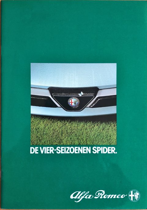 Alfa Romeo Spider nr. 832 159, 1983 A4, 24, NL year 1983 folder brochure