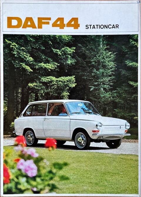 Daf 44 stationcar nr. NP 5136, 1968 01 A4, 8, NL year 1968 folder brochure