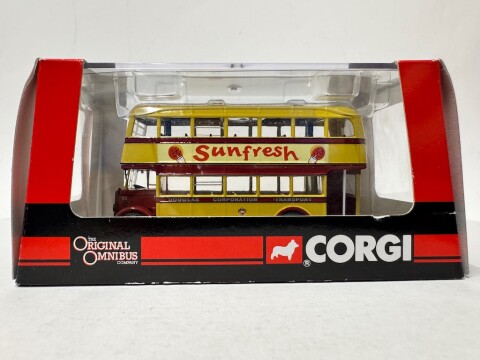 Daimler CWA6 Duple Douglas Corporation Transport, Corgi, OM43912