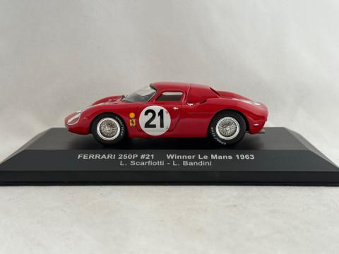 Ferrari 250 P Le Mans #21 Scarfiotti   Bandini 1963 IXO LM1963