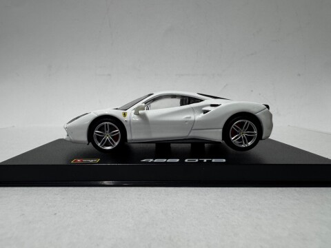 Ferrari 488 GTB 2015 Bburago Signature Series 18 36904S