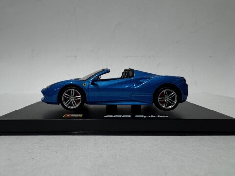 Ferrari 488 Spider 2015 Bburago Signature Series 18 36905B