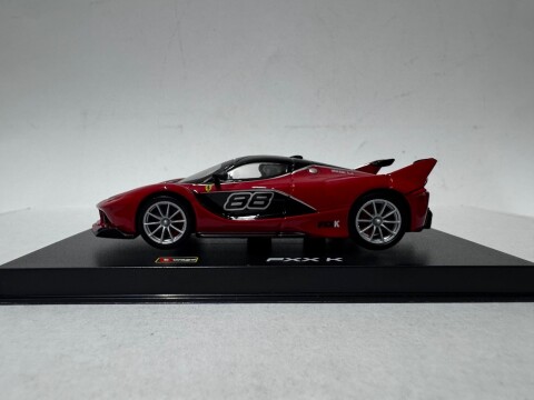 Ferrari FXX K 2015 Bburago Signature Series 18 36906R