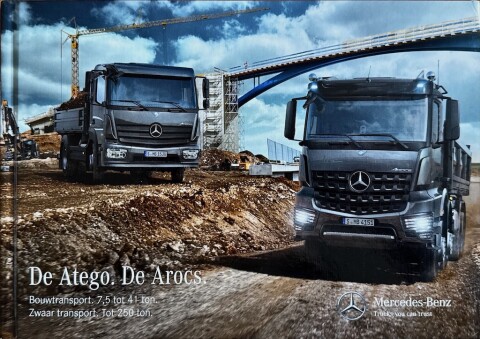 Mercedes Atego   Arocs Bouwtransport   Zwaar transport nr. 3017 07 B 00, 2015 01 21,5 x 30,5 (boek), 94, NL year 2015 folder brochure