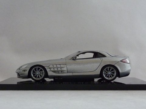 Mercedes SLR McLaren Coupe 2003-2007 Minichamps B6 696 1974 website