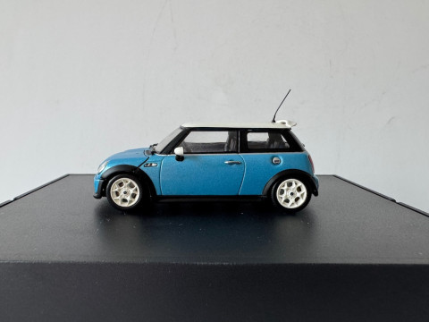 Mini Hatchback Cooper S 2002 Minichamps 80420148551 website