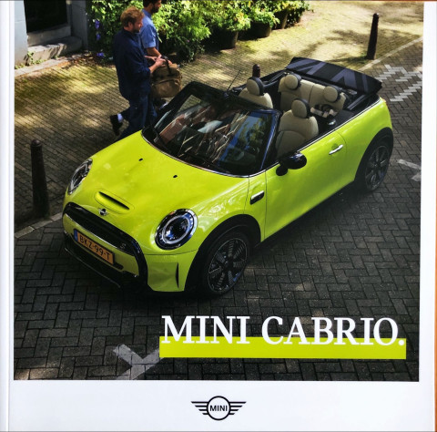 Mini Mini Cabriolet nr. 511 057 084 65, 2021 03 23,0 x 23,0, 16, NL year 2021 folder brochure