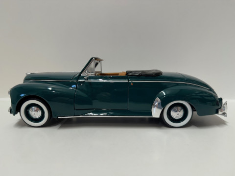 Peugeot 203 cabriolet 1954 Solido scale 1:18