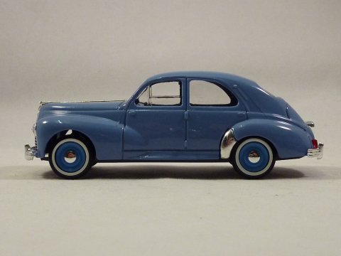 Peugeot 203 Solido 1op43