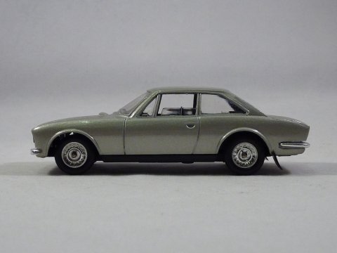 Peugeot 504 coupe Solido 1op43
