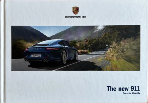 Porsche 911 (991.1) nr. WSLC1201000220 GB:WW, 2011 05 EN 2011 folder brochure