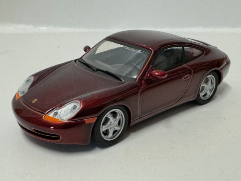 Porsche 911   996.1 coupe 1997 1998 Schuco rood