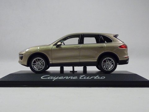 Porsche Cayenne E2.2 Turbo, 2014-2017, goud, Minichamps, WAP 020 005 0E website