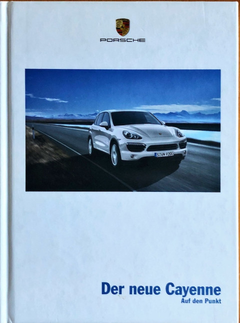 Porsche Cayenne nr. WSLE1101000110 DE:WW, 2010 08 DE 2010 folder brochure
