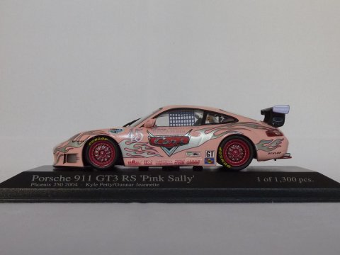 Porsche Sports car 911 - 996 GT3 RS Pink Sally, 2004, roze, Minichamps, 400 046945