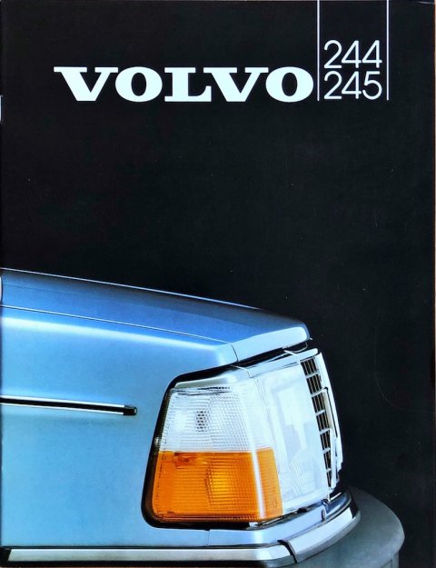Volvo 240 nr. ASP:PV 9583-82, 1981 (mj. 1982) 21,5 x 28,0, 26, NL year 1981 folder brochure (1)
